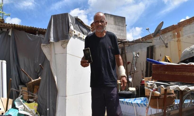 Campo Belo: catador de material reciclável procura dono de celular encontrado no lixo - Diário Campo Belo/Divulgação