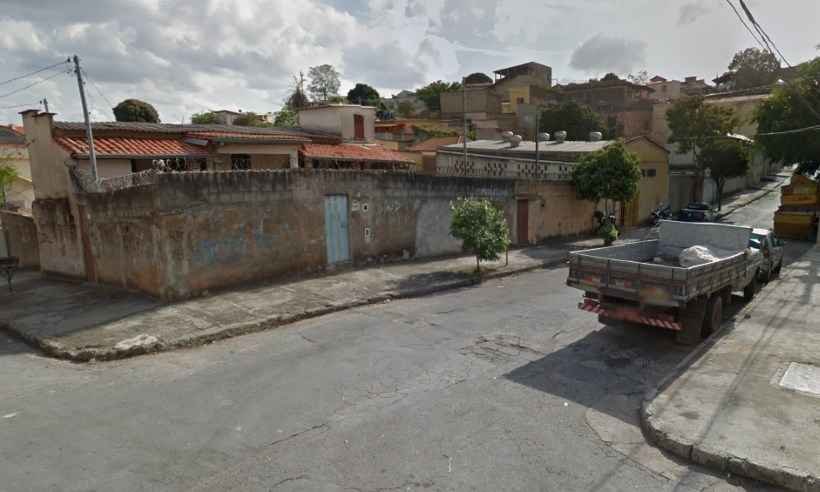 Adolescente de 16 anos tenta matar a namorada a facadas em BH  - Google Street View/Reprodução