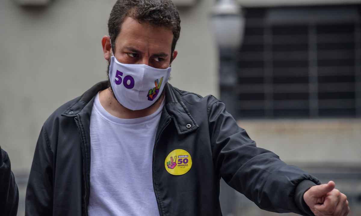 Boulos com COVID-19: bolsonaristas impulsionam tag contra nome do Psol em SP  - Nelson Almeida/AFP