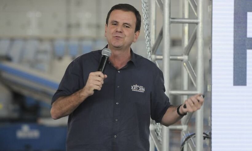 No Rio, Ibope mostra Eduardo Paes com 54% e Marcelo Crivella com 26% - Tânia Rego/Agência Brasil