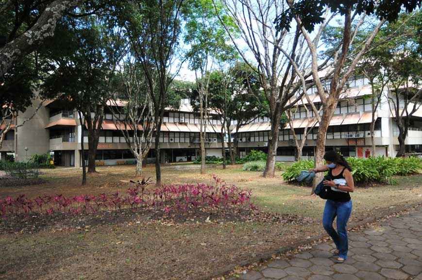 Reitores avaliam plano para retorno gradual de universidades federais - Alexandre Guzanshe/EM/D.A Press
