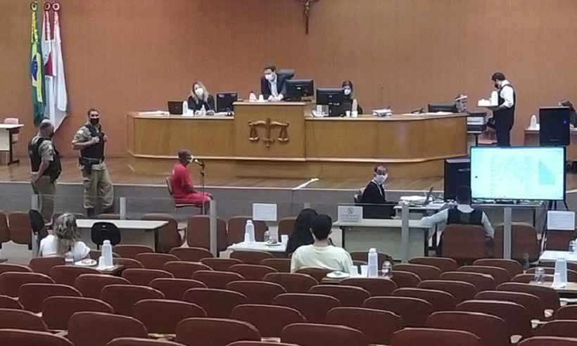 Homem é condenado a 42 anos de prisão por morte de esposa a facadas - TJMG/Divulgação