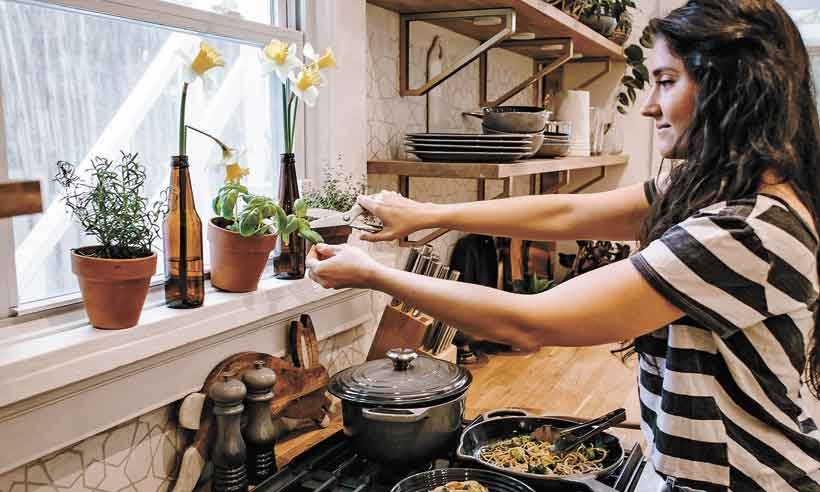 Cozinhar ajuda a exercitar a parte sensorial do cozinheiro - Tina Dawson/Unsplash