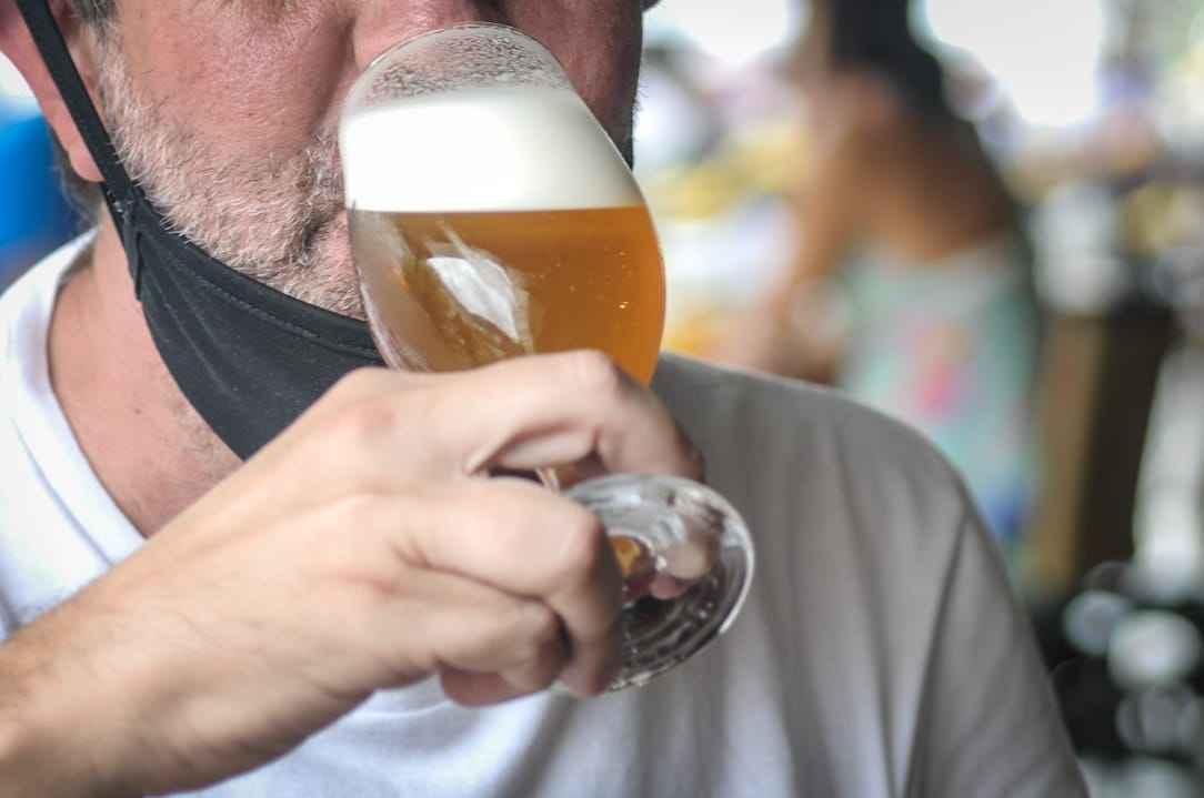 Justiça autoriza consumo de álcool em bares e restaurantes de Nova Lima - Leandro Couri/EM/D.A Press