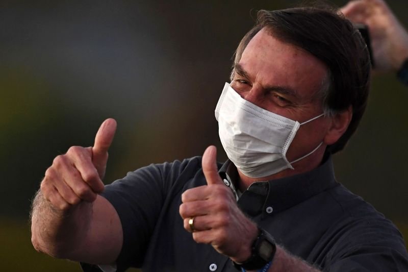 Governo Bolsonaro implanta agentes da Abin em vários ministérios