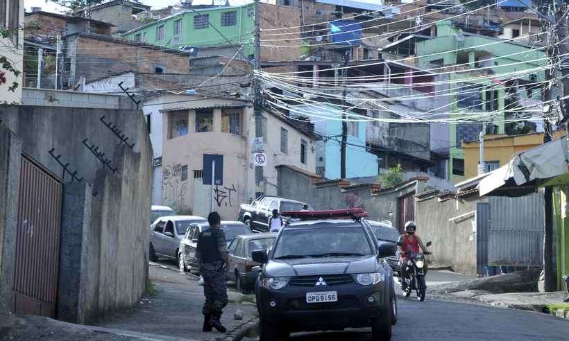 Polícia prende um dos líderes do tráfico do Pau Comeu, em BH - Ramon Lisboa/EM/D.A Press. - 31/01/2014