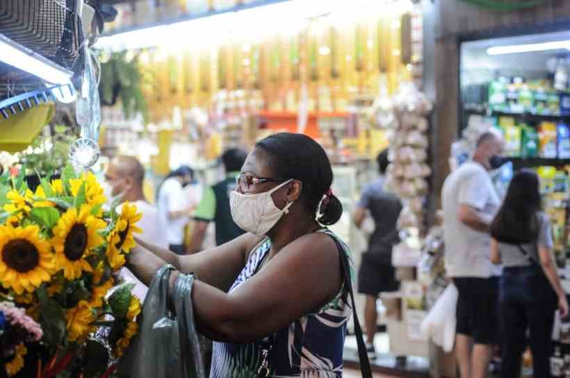 Movimento para o Natal é grande no Mercado Central de BH - Leandro Couri/EM/D.A Press
