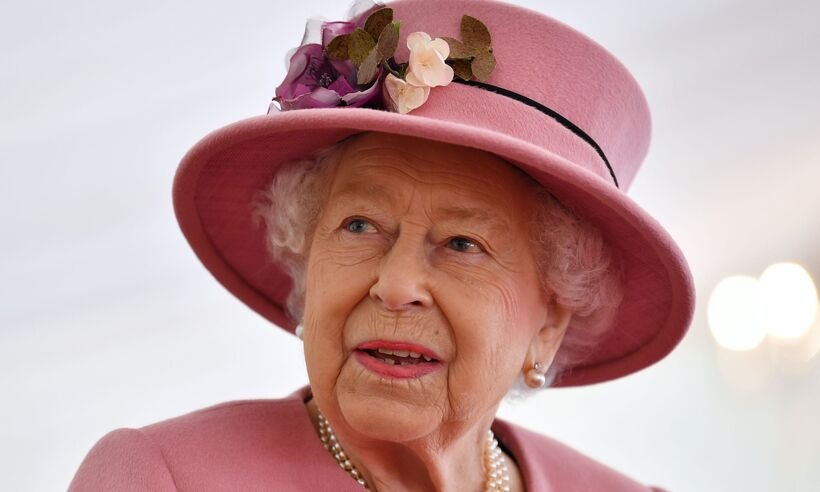 ''Muitos só querem um abraço'', diz Elizabeth II em mensagem de Natal - BEN STANSALL/AFP