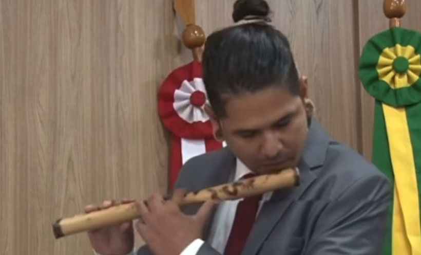 Vereador indígena faz discurso em língua nativa em cerimônia de posse em MG - Reprodução/redes sociais