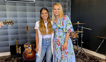 Eliana visita mansão de Gabriela Rocha neste domingo - SBT/DIVULGAÇÃO
