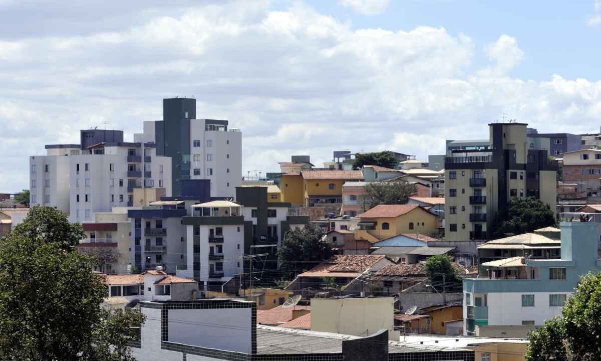 Contagem quer ter plano para cortar despesas; Conselho Cristão será criado - Maria Tereza Correia/EM/D.A Press - 10/09/2013