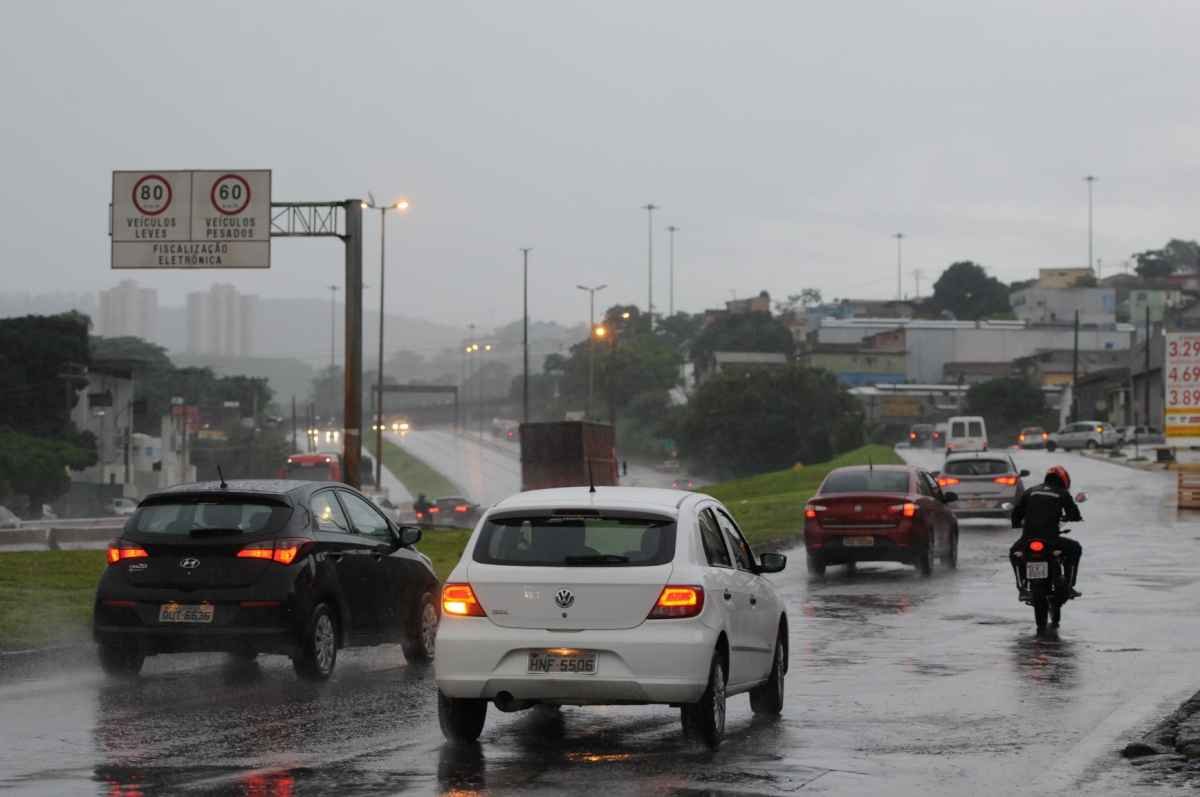 Chuva inesperada: confira dicas para não ser pego de surpresa - Tulio Santos/EM/D.A Press