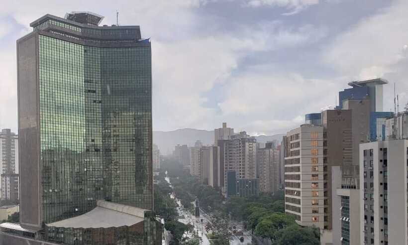 Defesa Civil de BH emite novo alerta de chuva para as próximas horas  - WhatApp/ Reprodução
