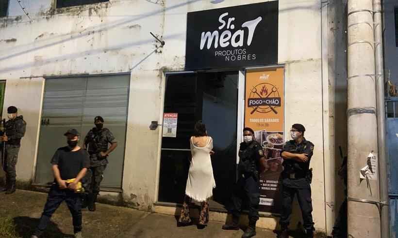 Proprietário de bar é autuado e zomba da fiscalização em Betim - Prefeitura de Betim/Divulgação