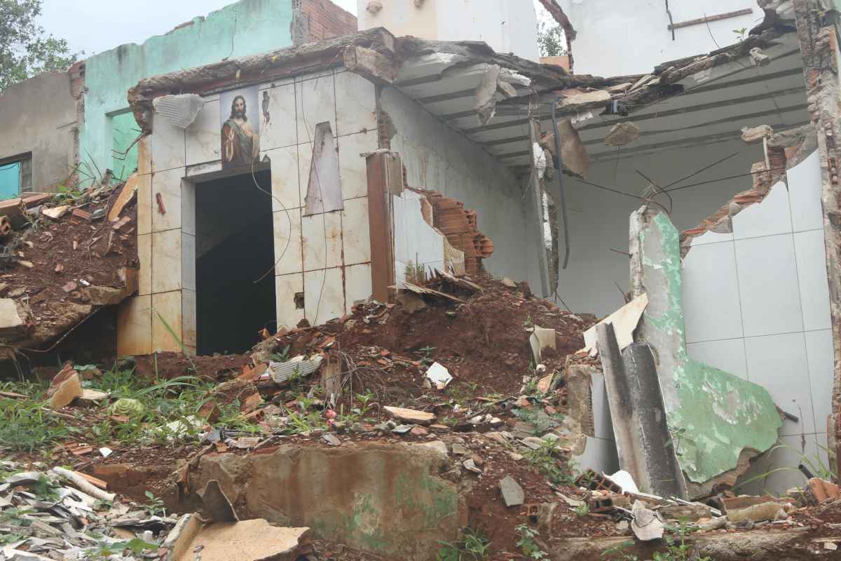 Chuva em BH: deslizamentos e inundações ameaçam ao menos 10,8 mil pessoas - Jair Amaral/EM/DA Press