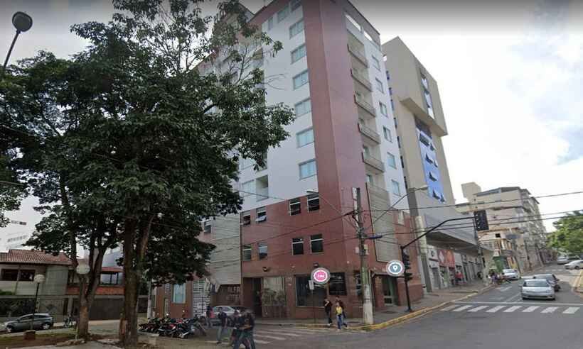 Homem morre ao ser esmagado por elevador em Viçosa  - Reprodução/Google Street View 