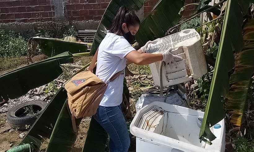 COVID-19 dificulta ação de agentes de combate à dengue em casas de Timóteo - Divulgação PMT