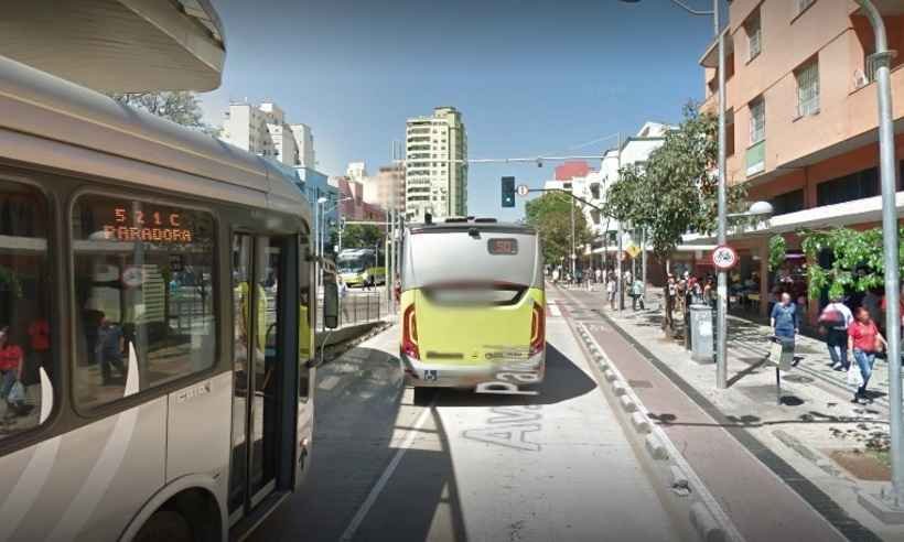 Crime sexual: homem é preso ao seguir e filmar mulher no Centro de BH - Google Street View/ Reprodução