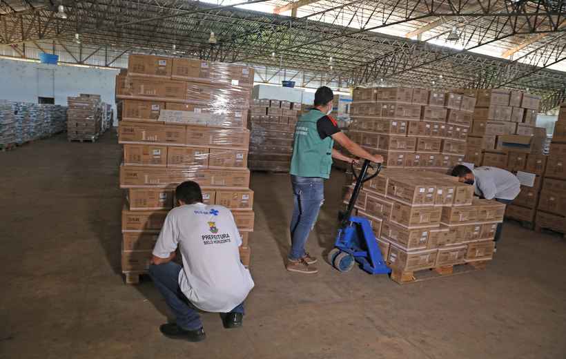 COVID-19: PBH conta com 2 milhões de seringas para iniciar vacinação - Adão de Souza/PBH