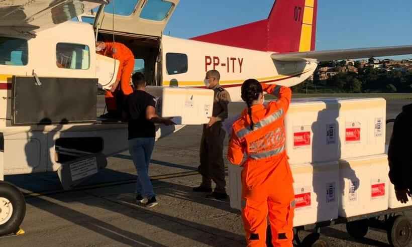 Governo conclui entrega das vacinas para todas as regionais de Minas - Divulgação/Corpo de Bombeiros