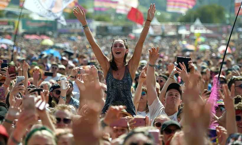Pandemia leva à segunda onda de cancelamentos no setor cultural - Oli SCARFF /AFP