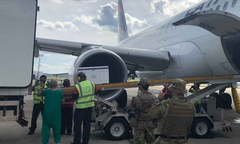 Novo lote com 87 mil doses da CoronaVac chega a Minas; veja o vídeo  - Divulgação/BH Airport