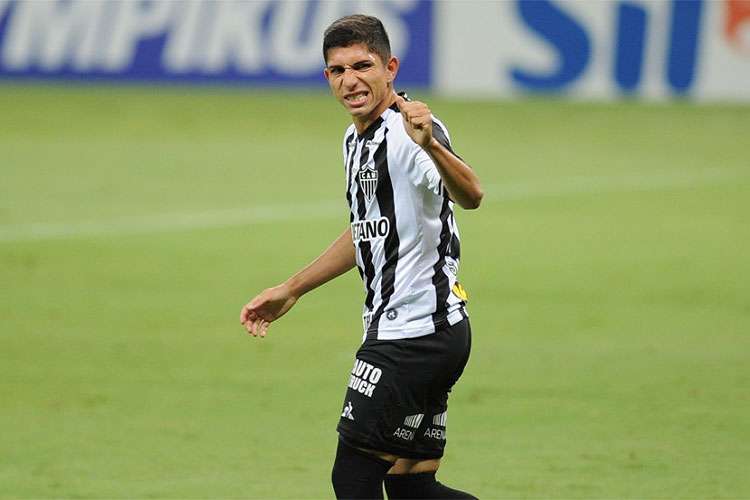 Savarino iguala Chará e assume top 5 de goleadores estrangeiros do Atlético - Alexandre Guzanshe/EM/D.A Press