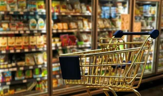 Mulher faz sexo com ladrão  para atrasá-lo e ser preso - pixabay/reprodução