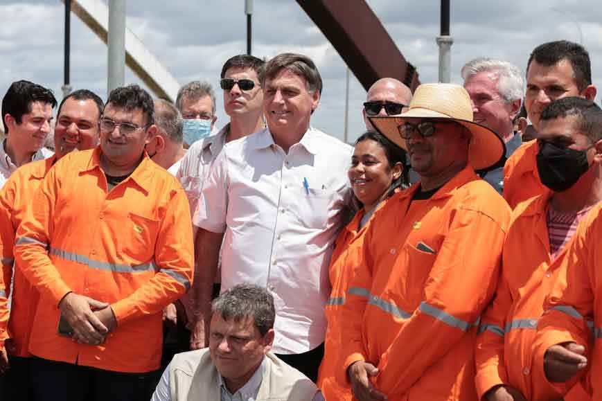 Bolsonaro volta a condenar o isolamento social por causa da COVID-19 - ALAN SANTOS/PR