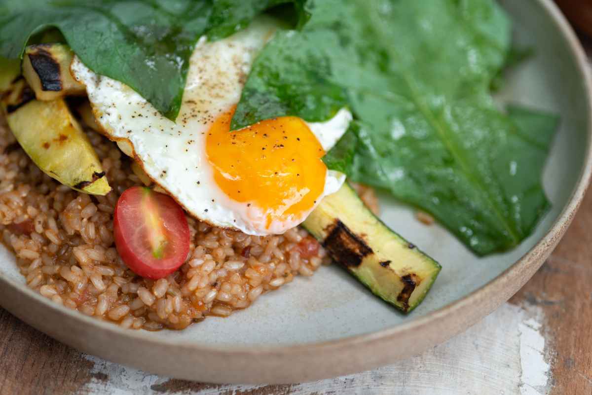 Vegetais são a base da cozinha de contrastes do restaurante Noca - Taioba Brava/Divulgação