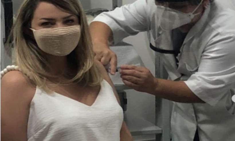 COVID-19: dermatologista é investigada por furar fila da vacina em Itajubá - Reprodução/redes sociais