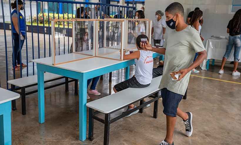 Alunos e professores participam de simulação de volta às aulas em Ipatinga - Divulgação PMI