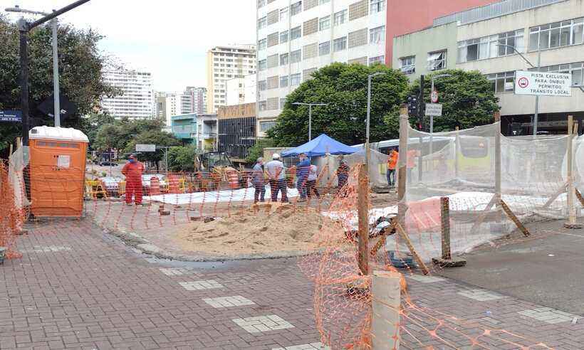 Obras em pista do Move interditam parte de avenida de BH no fim de semana - Elian Guimarães/E.M./DA Press