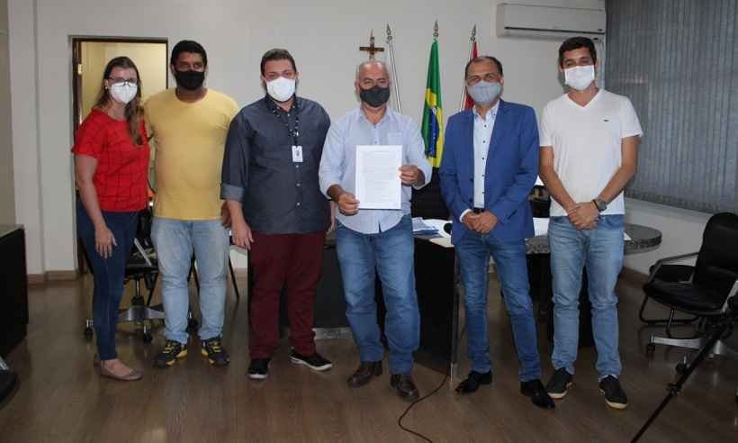 Vale entrega adutora em Pará de Minas, após poluição do Rio Paraopeba - Prefeitura Municipal de Pará de Minas/Divulgação