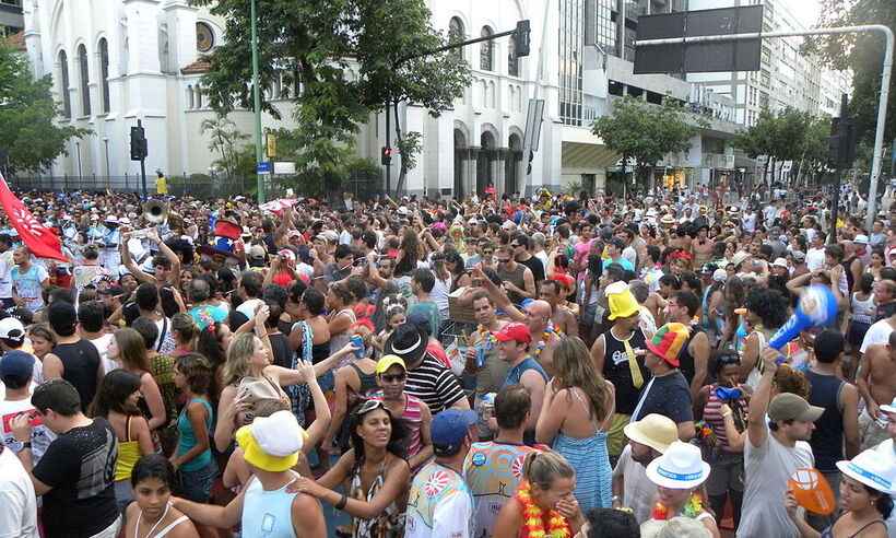 Carnaval no Rio: PM tem folga suspensa para impedir blocos clandestinos - wikimedia commons
