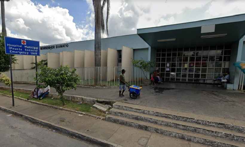 Sem dinheiro para pagar corrida, passageira se joga de carro em Sete Lagoas - Google Street View/Reprodução