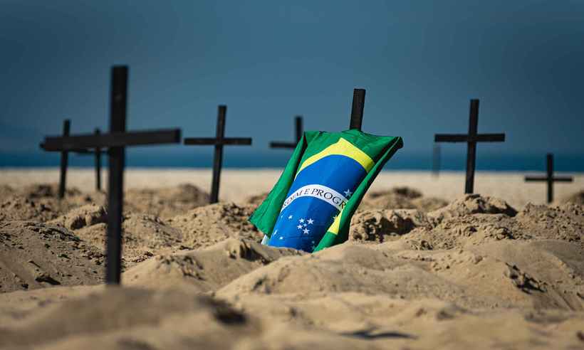Média móvel de mortes por COVID-19 fica em 1.092 nesta segunda no Brasil  - MAURICIO ALMEIDA/AM PRESS & IMAGES/ESTADAO CONTEUDO
