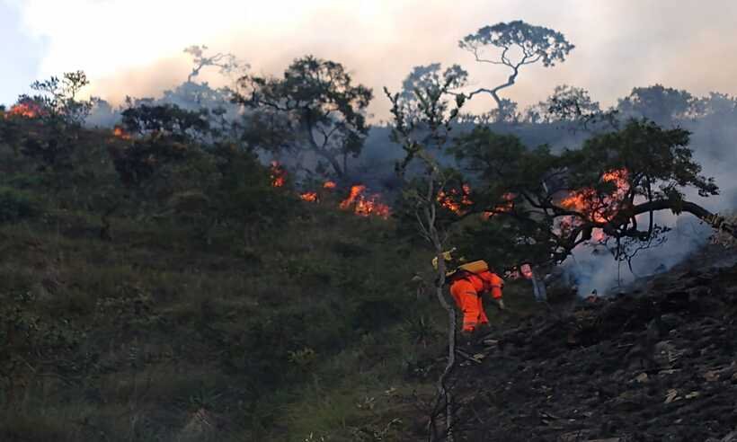 Churrasco pode ter gerado incêndio em 15 hectares da Serra de Boa Esperança - CBMMG/ divulgação