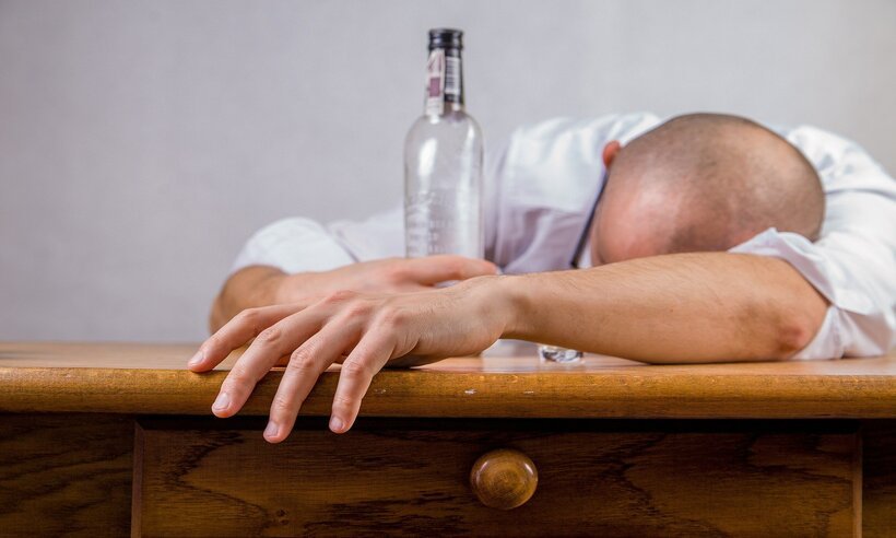 Alcoolismo: quando o consumo de bebidas para relaxar se transforma em vício - Pixabay