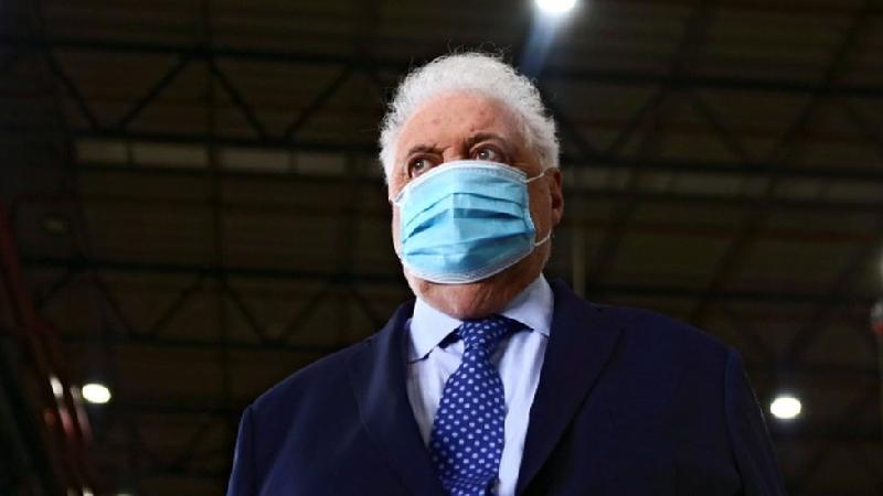 'Fura-filas' da vacina: o escândalo que forçou demissão do ministro da Saúde da Argentina durante pandemia de covid-19 - Reuters