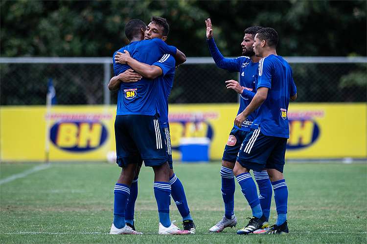 Cruzeiro marca no fim e vence Bolívar em jogo-treino na Toca da Raposa - Bruno Haddad/Cruzeiro