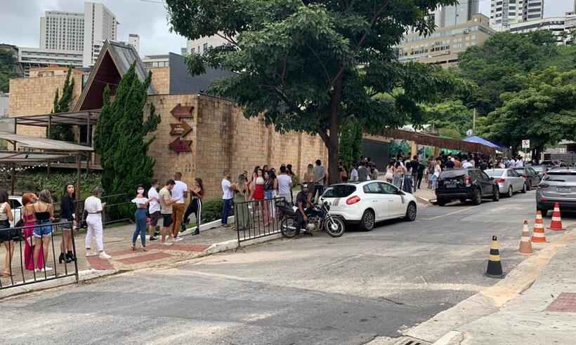 Sapucaí e restaurante: BH registra aglomeração de pessoas neste sábado  - Mateus Parreiras/EM/D.A Press