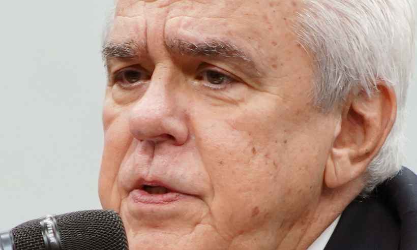 Bolsonaro critica ex-presidente da Petrobras:" Sem trabalhar há 11 meses" - Fotos Públicas