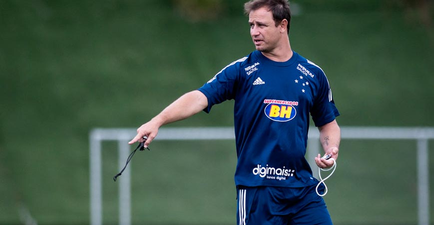 Diretoria promete resolver pendências de dívidas do Cruzeiro - JUAREZ RODRIGUES/EM/D.A PRESS %u2013 4/10/19
