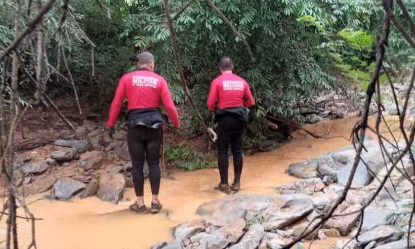 Bombeiros resgatam corpo de criança que se afogou em rio no Norte de MG - Divulgação/Corpo de Bombeiros