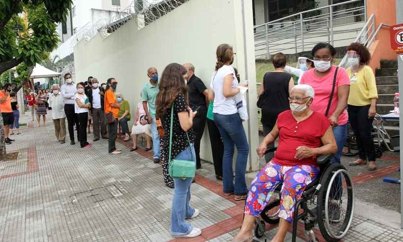 COVID-19: BH começa a vacinar idosos de 80 a 85 anos; confira as datas - Jair Amaral/EM/D.A. Press