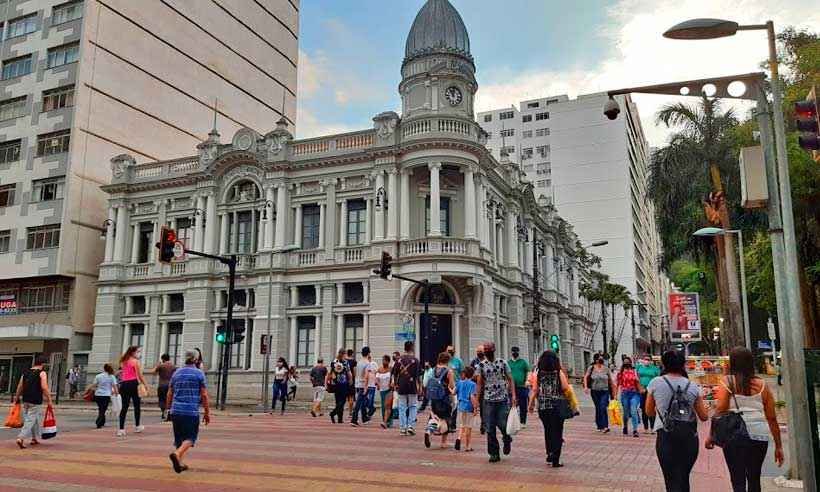 Sem leitos: Juiz de Fora fecha comércio e proíbe atividades não essenciais - Marcos Alfredo