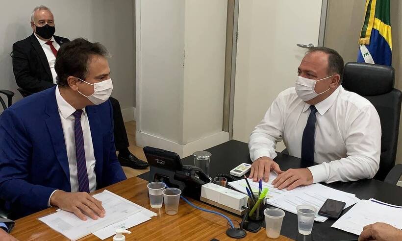 Governador do Ceará afirma que Saúde prevê envios semanais da Coronavac - Ascom/Casa Civil