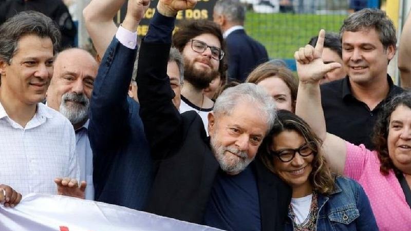 Eleição 2022: volta de Lula é boa notícia para petistas ou bolsonaristas? - Reuters