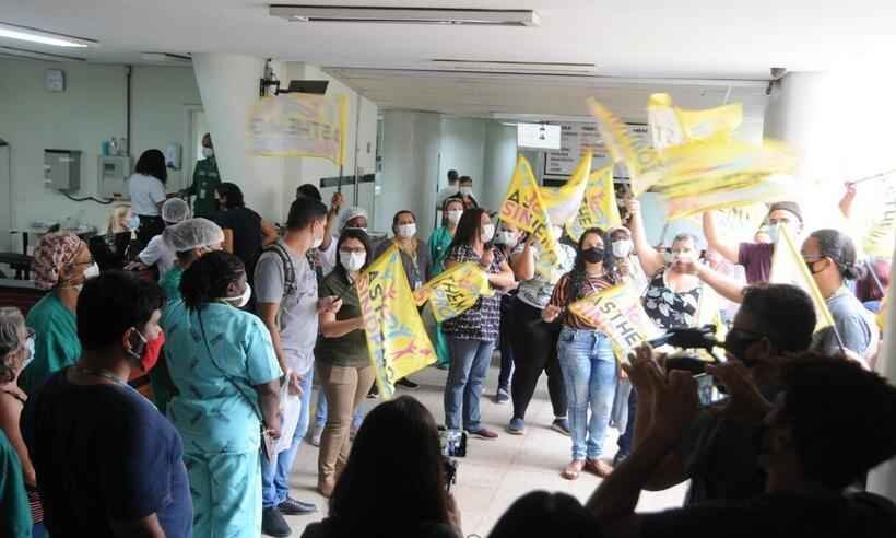 Trabalhadores da Fhemig cobram de Zema vacina e solução para salários - Juarez Rodrigues/EM/D.A press